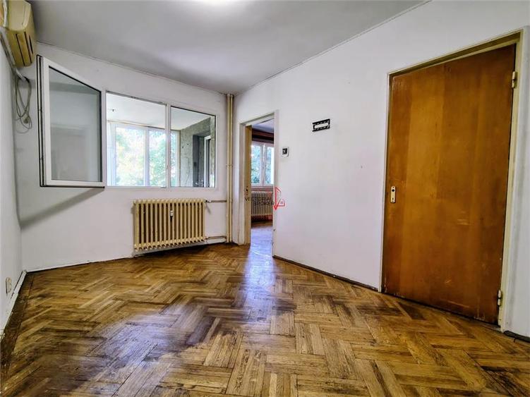 Apartament cu 2 camere circular în Titan
