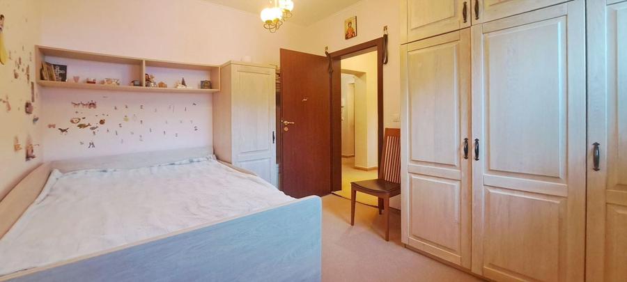 Apartament cu 3 camere decomandat în Poiana Brașov