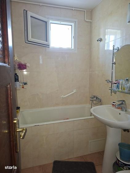 Apartament cu 2 camere semidecomandat în George Enescu