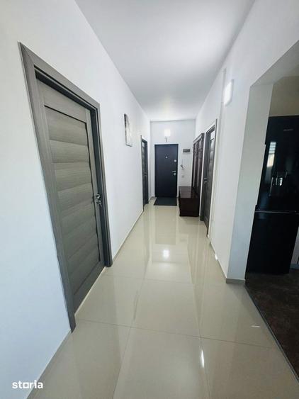 Apartament cu 4 camere în Mărăști