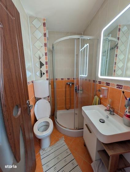 Apartament cu 3 camere în Florești