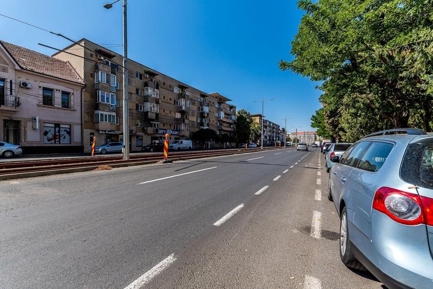 Apartament cu 2 camere decomandat, mobilat în Podgoria