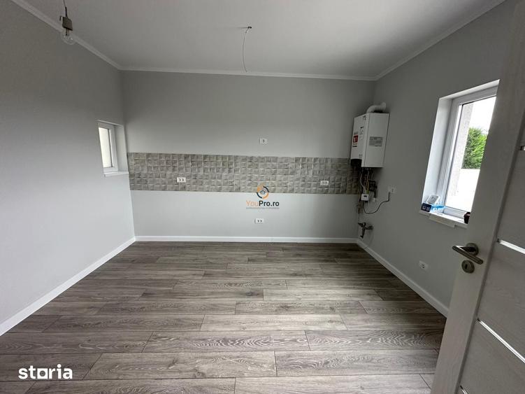 Casă cu 4 camere cu Teren 274 Mp în Remetea Mare