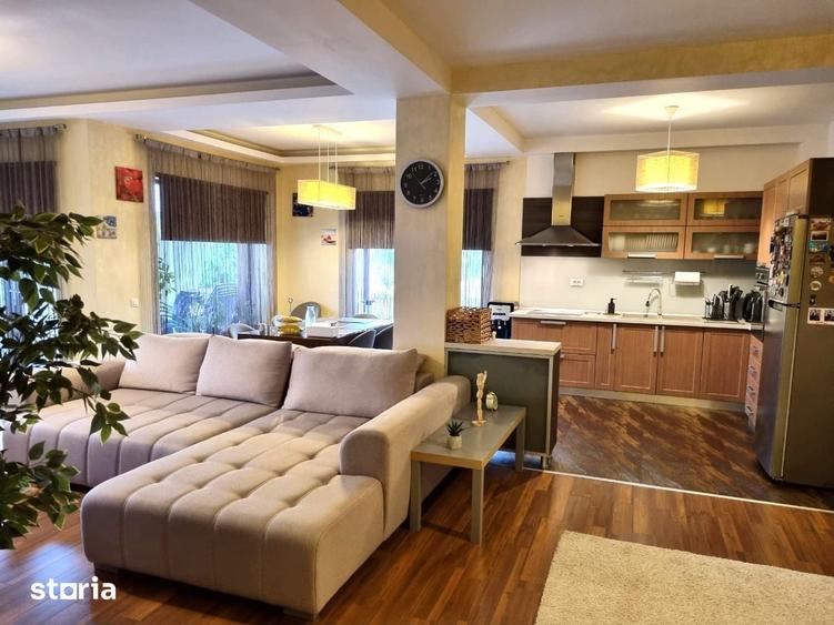 Casă cu 6 camere cu Teren 2297 Mp în Central