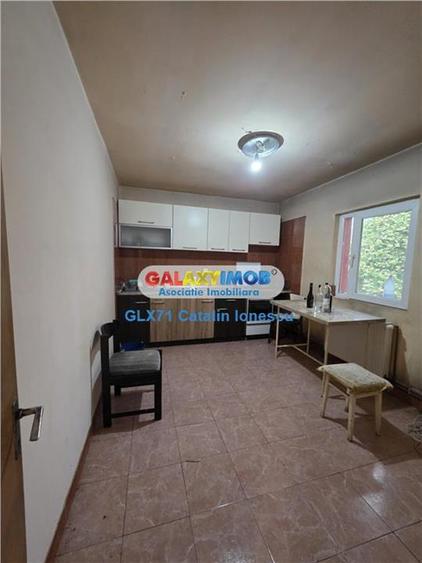 Casă cu 4 camere cu Teren 461 Mp în Frumușani