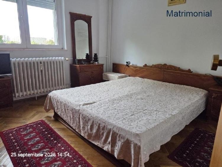 Apartament cu 4 camere decomandat, mobilat în Eroii Revoluției