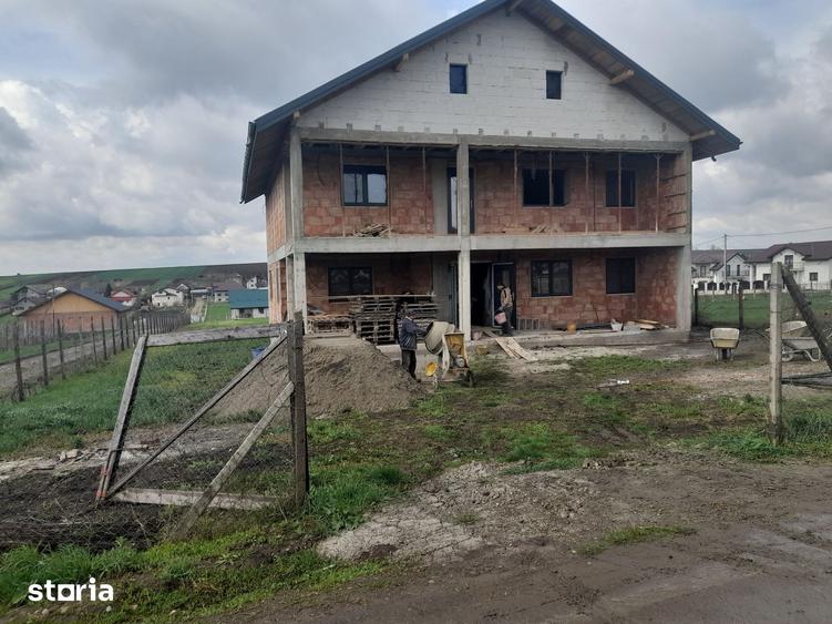 Casă cu 2 camere cu Teren 1058 Mp în Bălțați