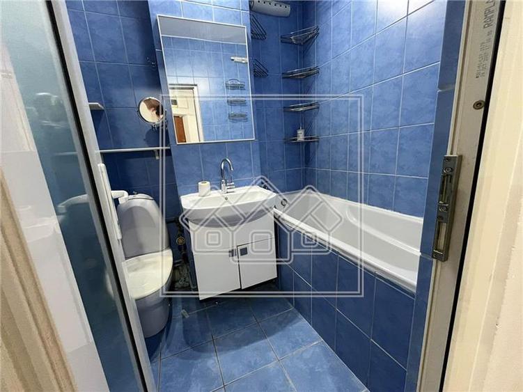 Apartament cu 2 camere decomandat în Ștrand