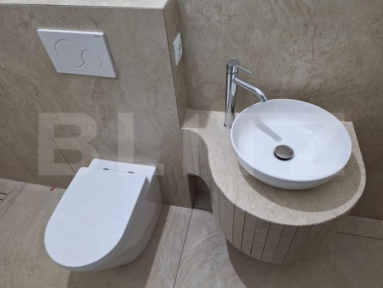Spațiu comercial, de 100 mp, în Central