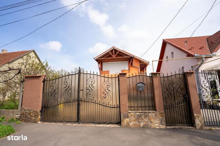 Casă cu 5 camere cu Teren 500 Mp în Oncea