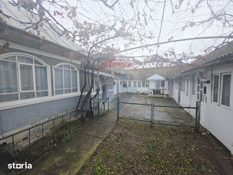 Casa / Vila cu 4 camere de vanzare - 5