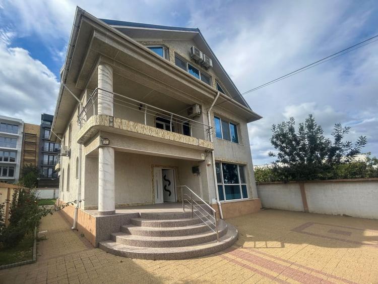 Hotel/Pensiune, de 323 mp, în Mamaia-Sat