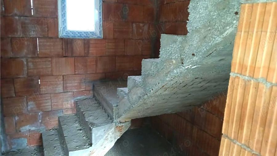 Casă cu 3 camere cu Teren 5581 Mp în Zorile