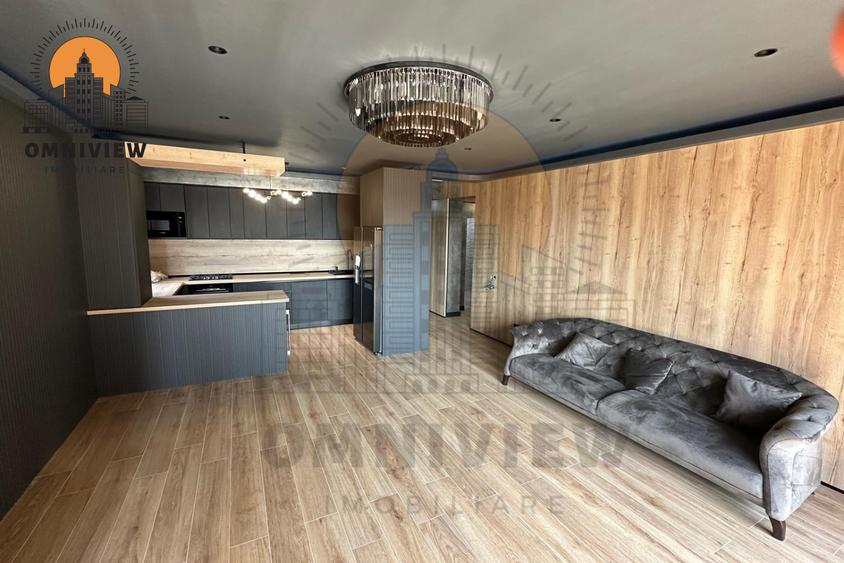 Apartament cu 4 camere decomandat în Tractorul