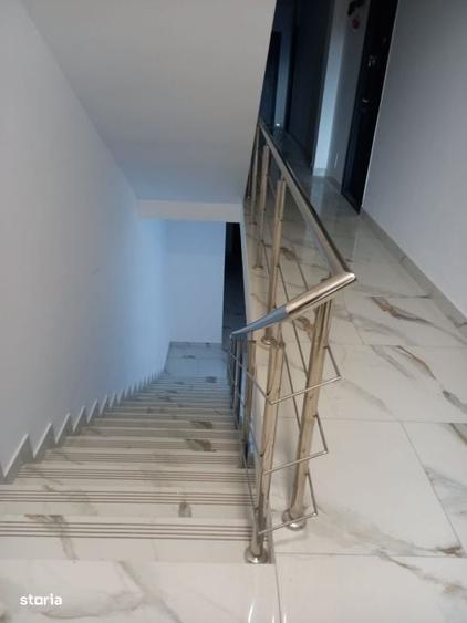 Apartament cu 2 camere semidecomandat în Lazu