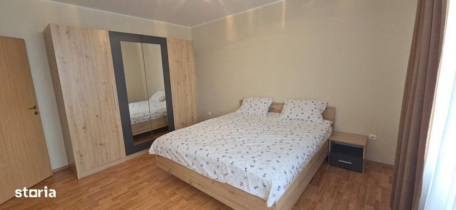 Apartament cu 3 camere decomandat în Carpați 2