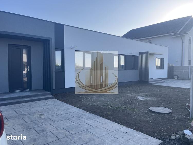Duplex cu 3 camere cu Canalizare în Dumbrăvița