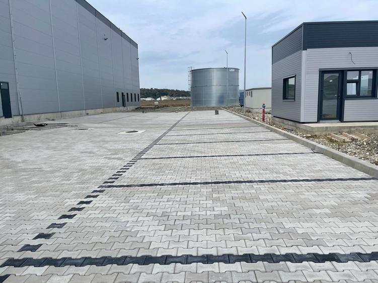 Spațiu industrial, de 10,000 mp, în Sud