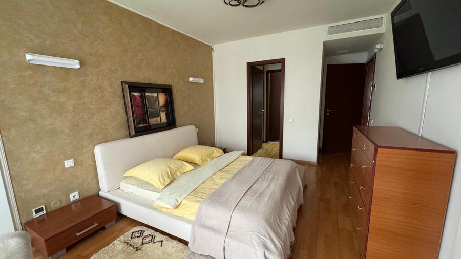 Apartament cu 3 camere decomandat, mobilat în Sisești