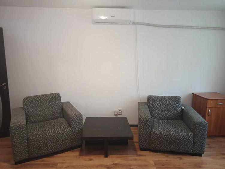 Apartament cu 2 camere decomandat în Exterior Vest