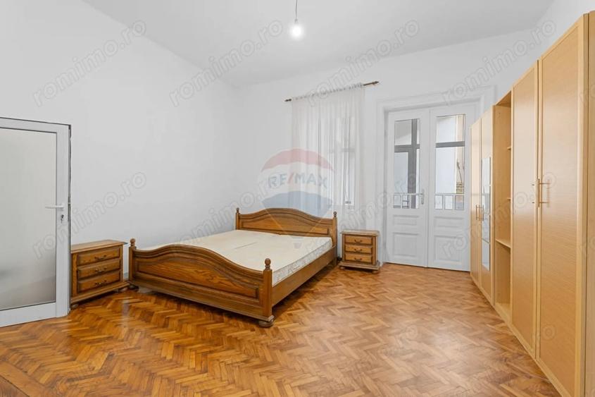 Casă cu 4 camere cu Teren 500 Mp în Podgoria