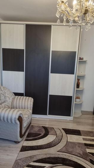Apartament cu 2 camere decomandat în Eroii Revoluției