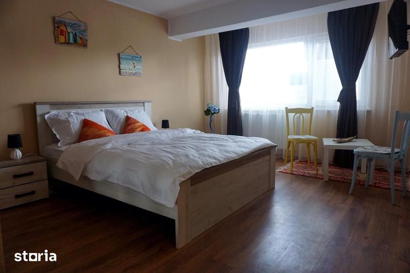 Apartament cu 3 camere decomandat în Faleza Nord