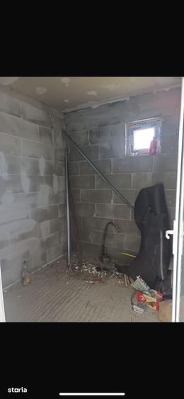 Casa cu 4 camere, teren 400 mp - 6