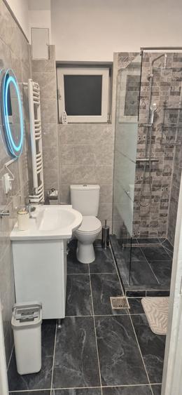 Apartament cu 2 camere decomandat în Floreasca