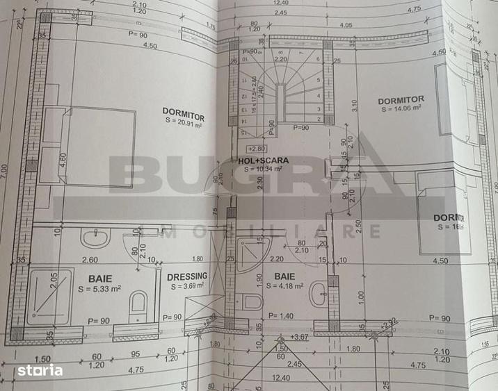 Casă cu 4 camere în Rădaia