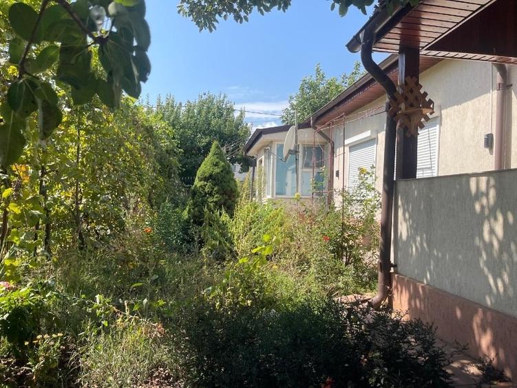 Casă individuală cu 5 camere cu Canalizare în Cobadin