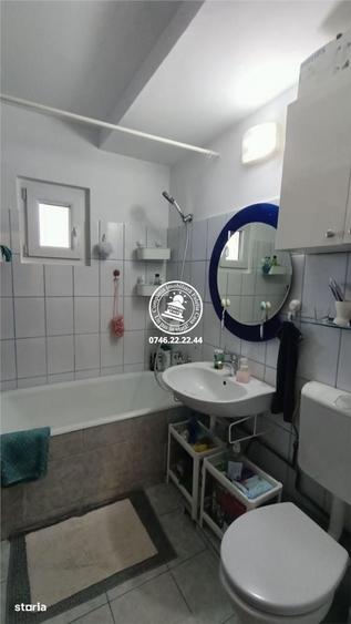Apartament cu 3 camere decomandat în Alexandru cel Bun