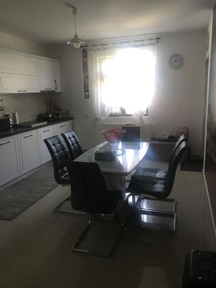 Casă cu 4 camere în Bâcu