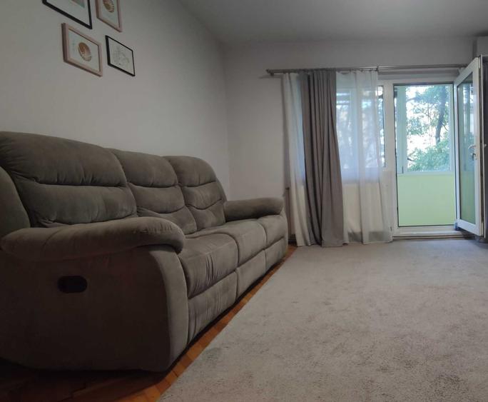 Apartament cu 3 camere decomandat în Semicentral