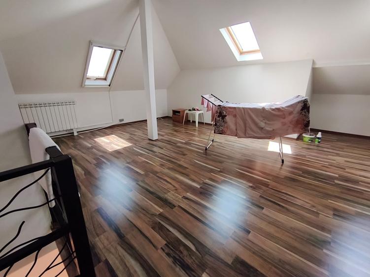 Casă cu 6 camere cu Canalizare în Cornetu