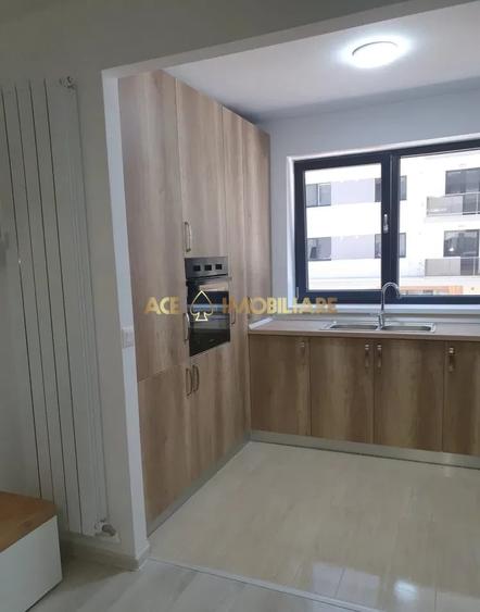 Apartament cu 2 camere semidecomandat, mobilat în Titan