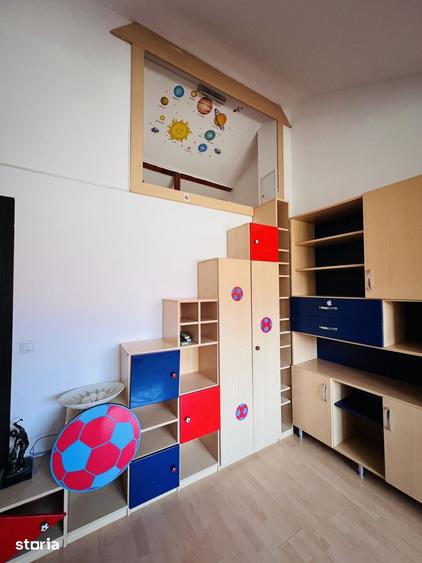 Casă cu 5 camere cu Teren 200 Mp în Central