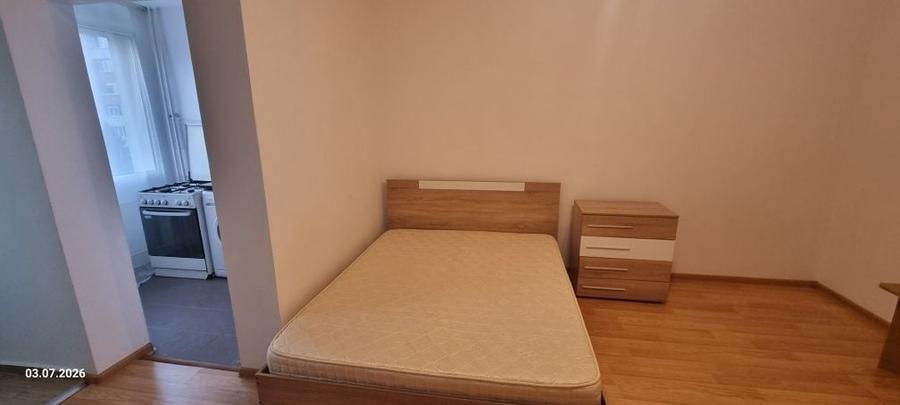 Garsonieră decomandată în Runcu