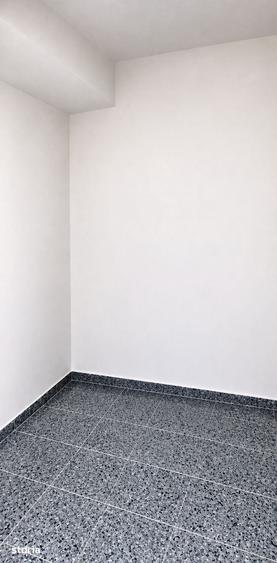 Spațiu comercial, de 2.5 mp, în Central