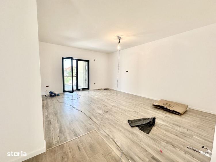 Casă cu 3 camere în Albina