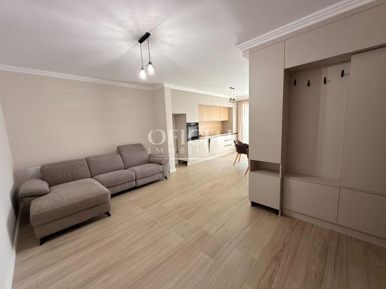 Apartament cu 2 camere semidecomandat, mobilat în Florești