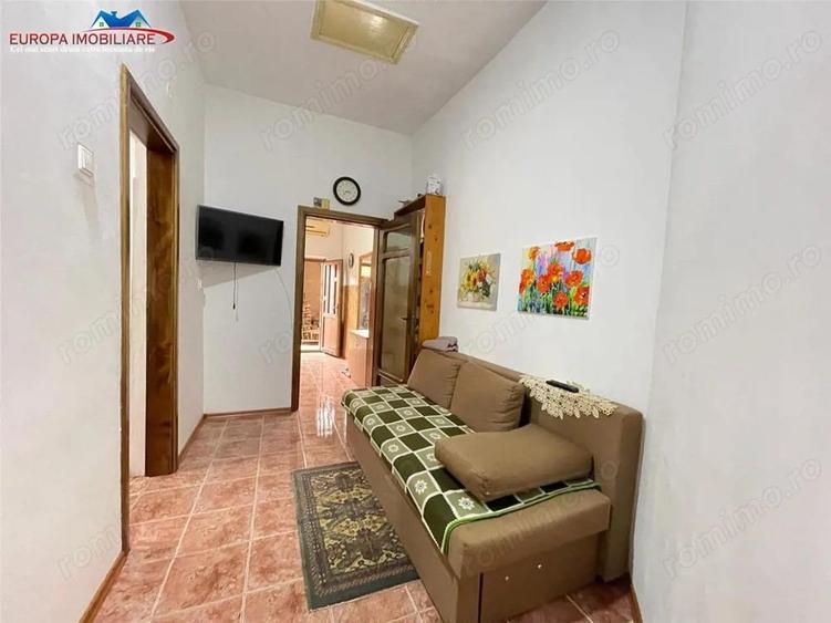 Casă cu Teren 101 Mp în Central