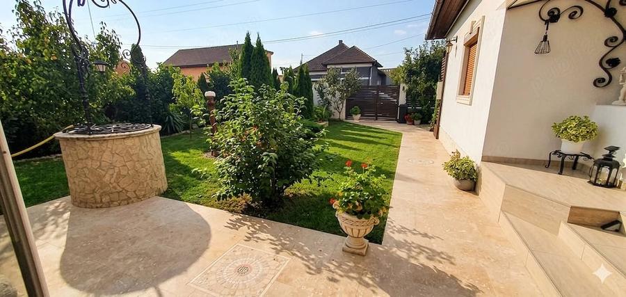Casă cu Teren 470 Mp în Central