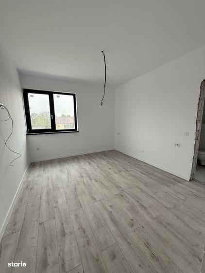 Casă cu 4 camere în Costi
