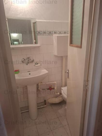 Garsonieră decomandată în Barieră