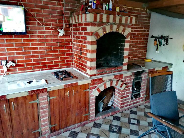 Casă cu 4 camere în Vărsătura