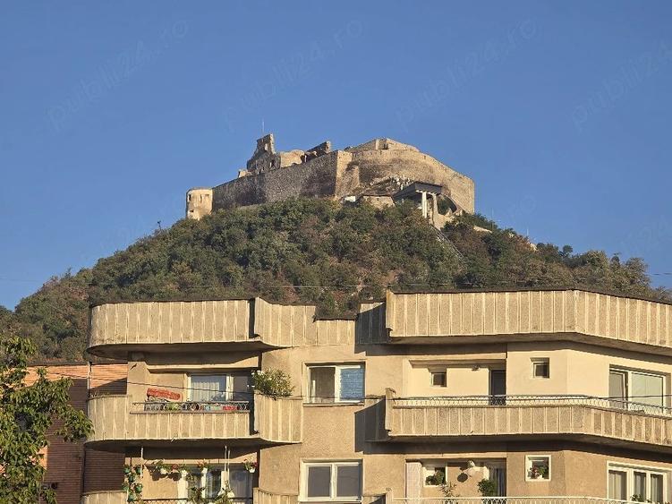 Apartament cu 2 camere semidecomandat în Progresul