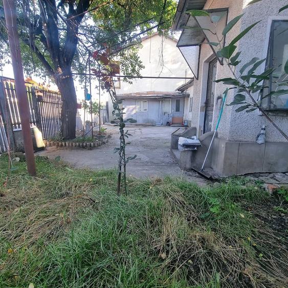 Casă cu Teren 176 Mp în Eroilor