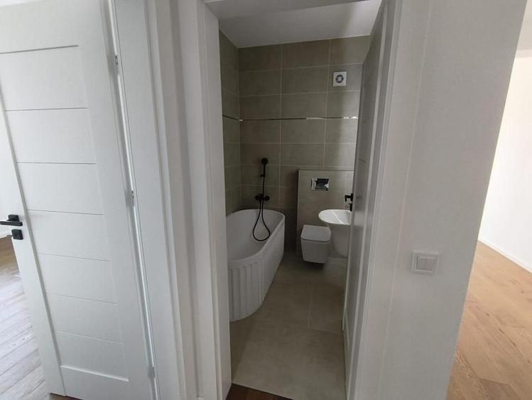 Apartament cu 4 camere în Șelimbăr