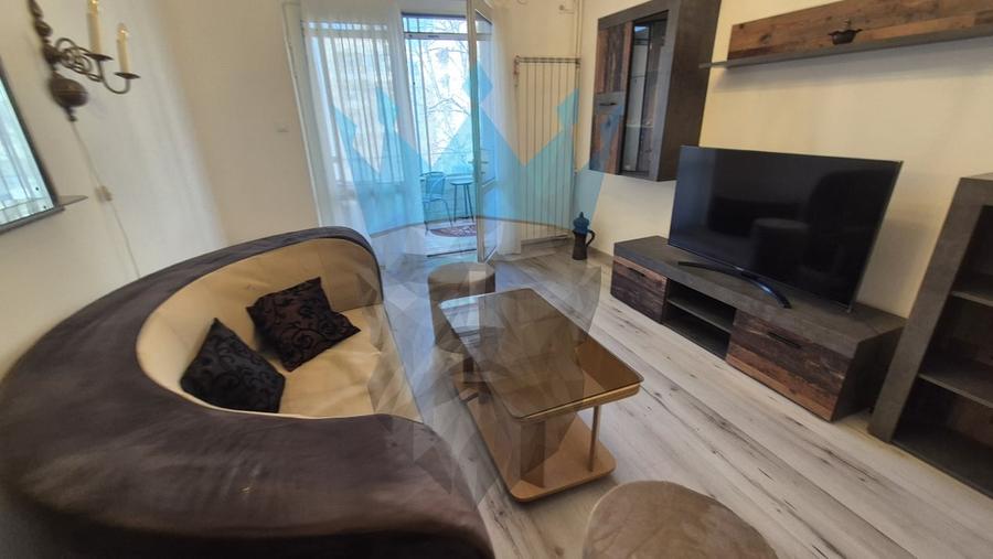 Apartament cu 2 camere decomandat, mobilat în P-ța Amzei